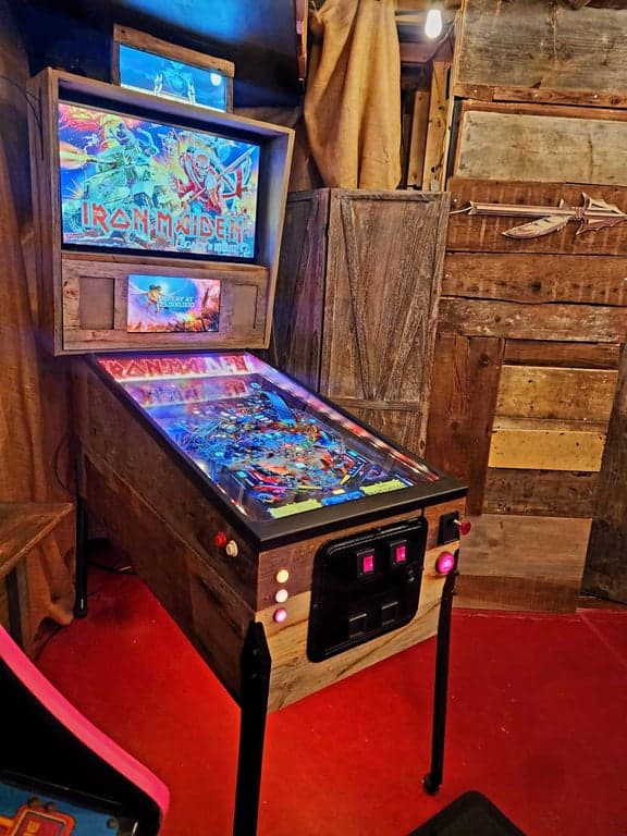 Finished virtual pinball cabinet used as a route decision reference