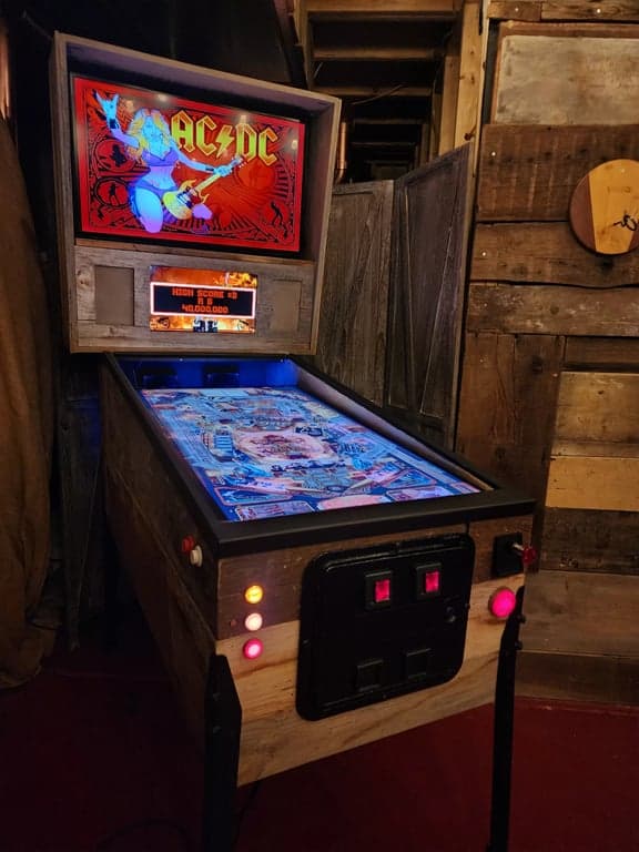 Custom DIY virtual pinball machine